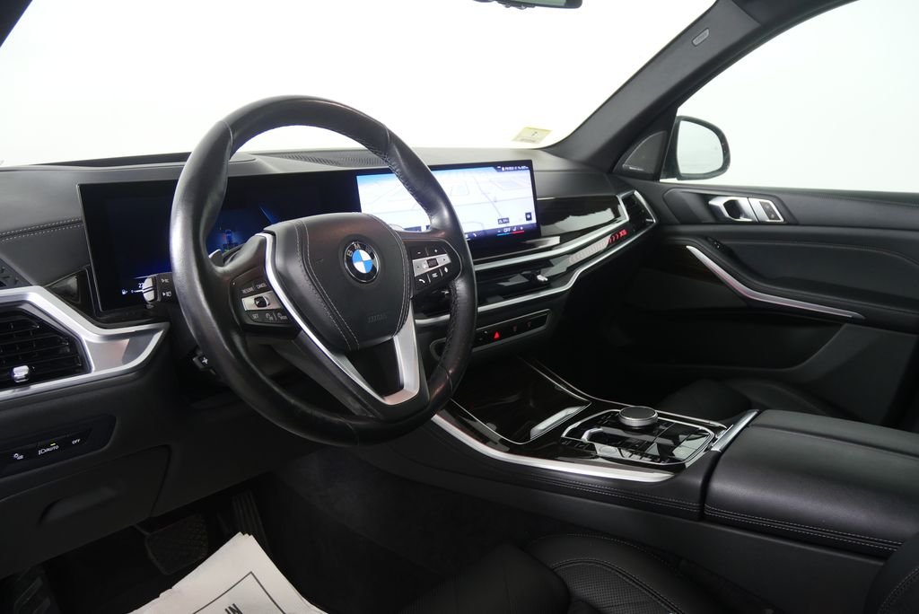 Used 2024 Black Sapphire Metallic BMW xDrive40i image 14