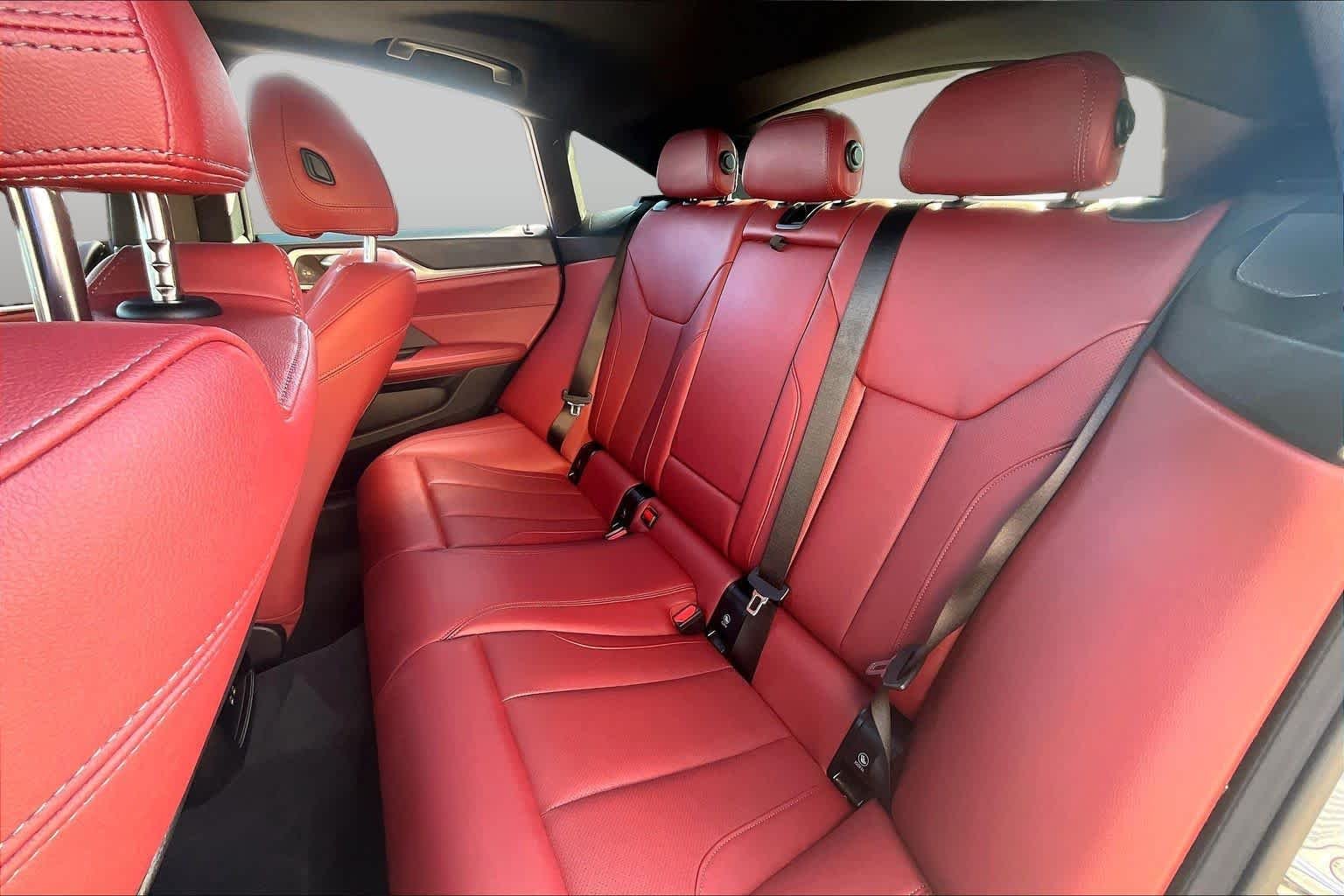 Used 2025 Brooklyn Grey Metallic BMW M50 image 20