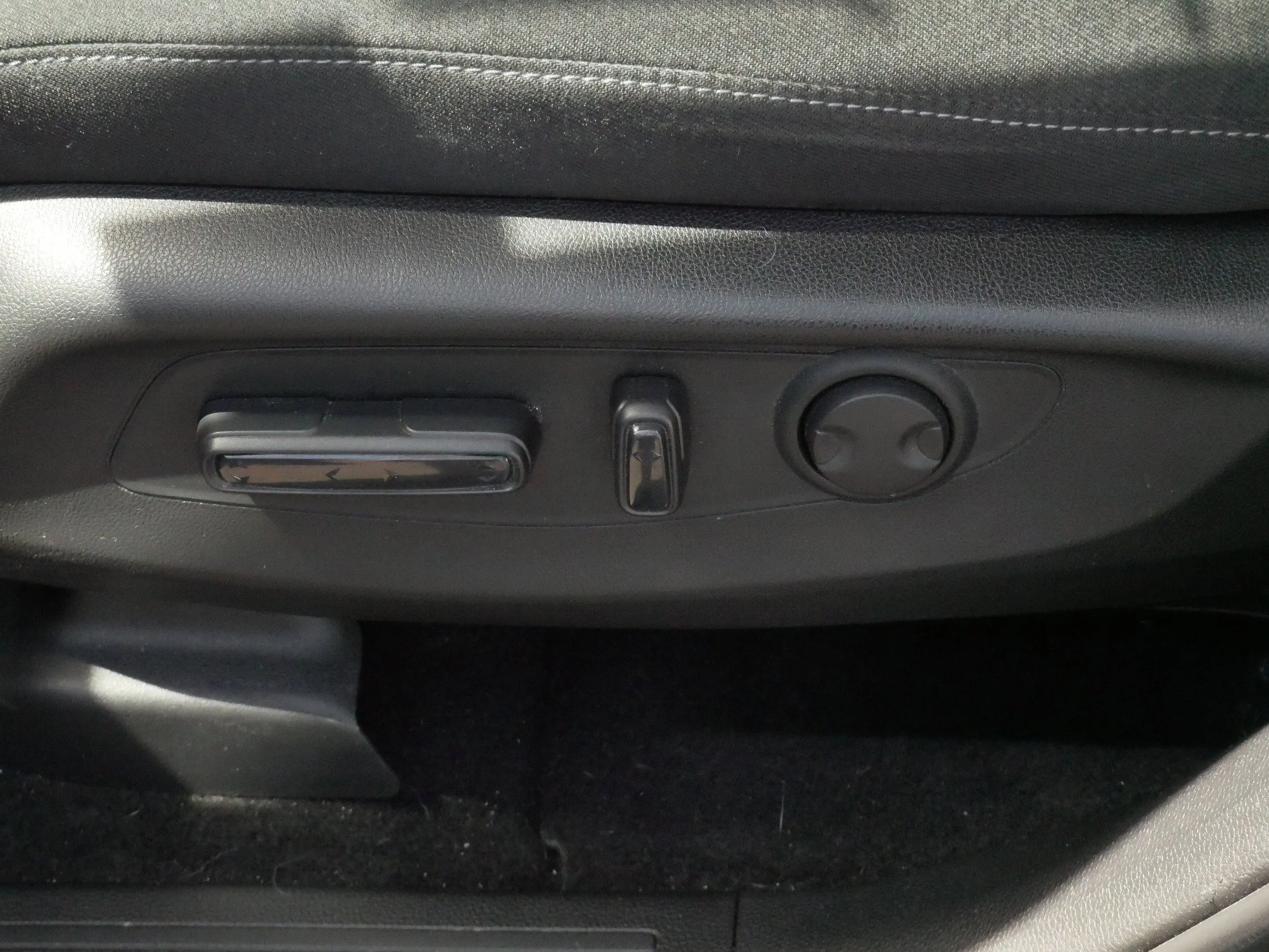 Used 2023 Meteorite Gray Metallic Honda EX image 20