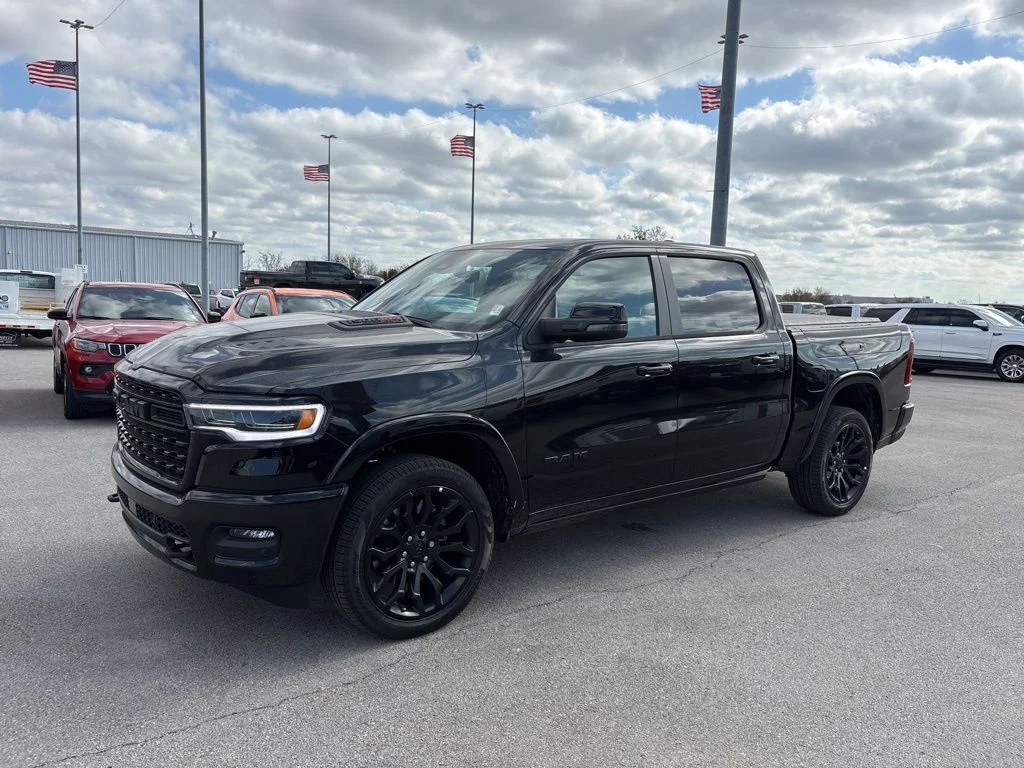 New 2026 Diamond Black Crystal Pearl-Coat Exterior Paint RAM Limited image 9