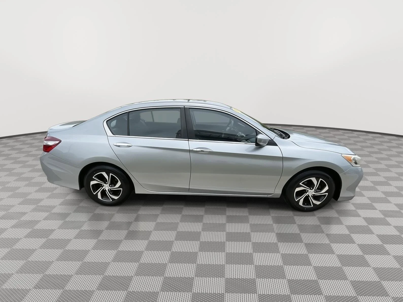 Used 2017 Lunar Silver Metallic Honda LX image 13