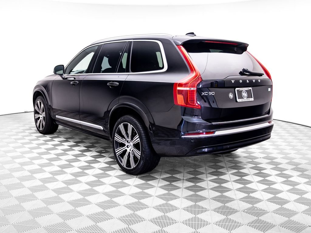 Used 2024 Onyx Black Metallic Volvo Ultimate image 4