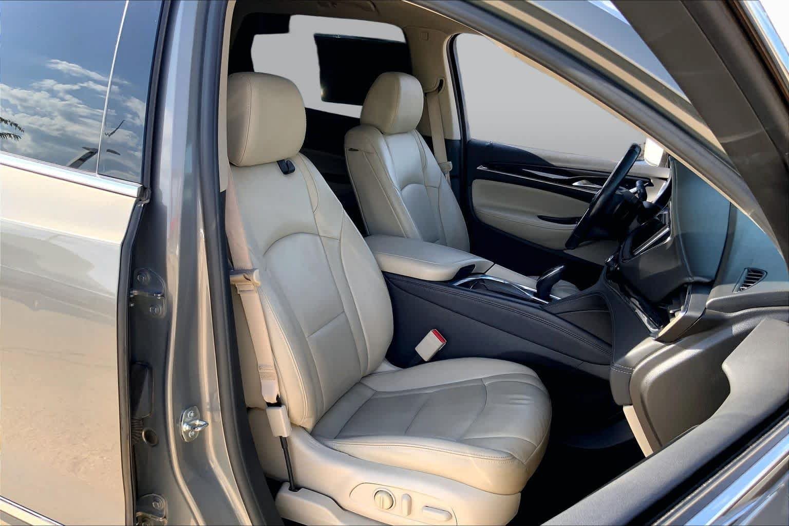Used 2019 Pepperdust Metallic Buick Premium image 9