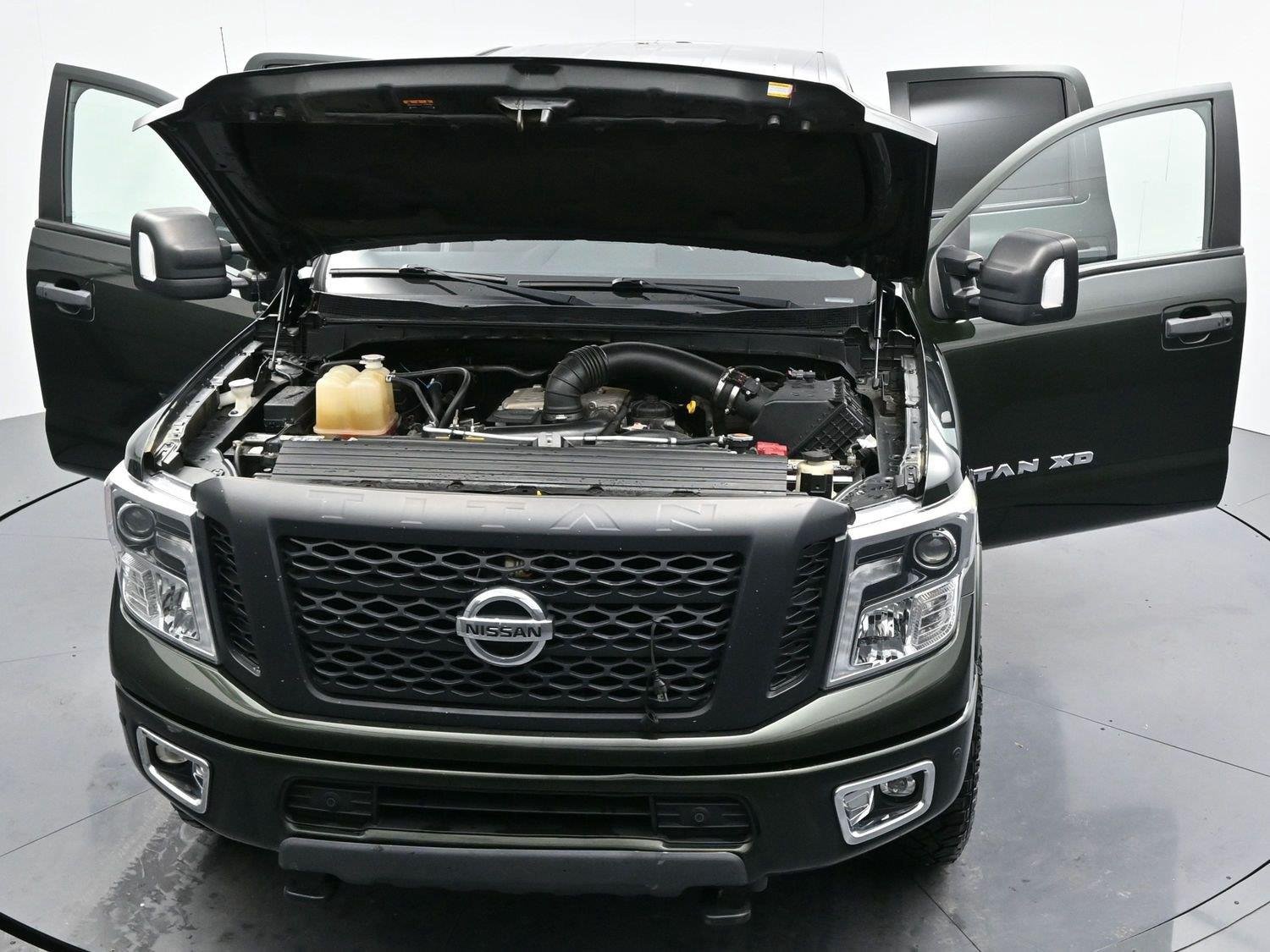 Used 2019 Midnight Pine Metallic Nissan PRO-4X image 44