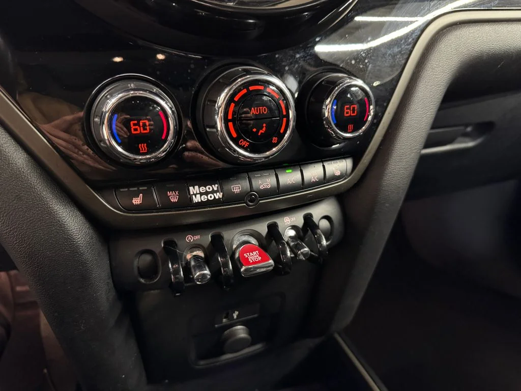 Used 2022 Gray MINI Base image 22