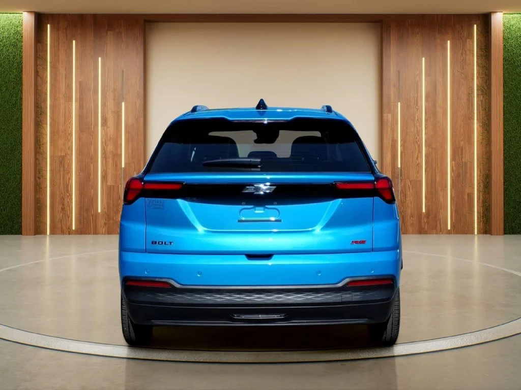 2027 Chevrolet Bolt RS - Photo 30