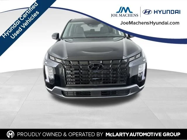 Used 2025 Black Hyundai SE image 2