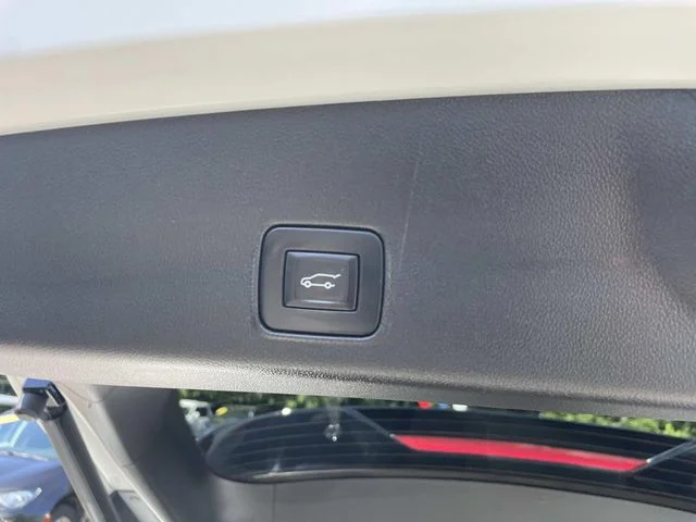 Used 2024 White Chevrolet LT image 9
