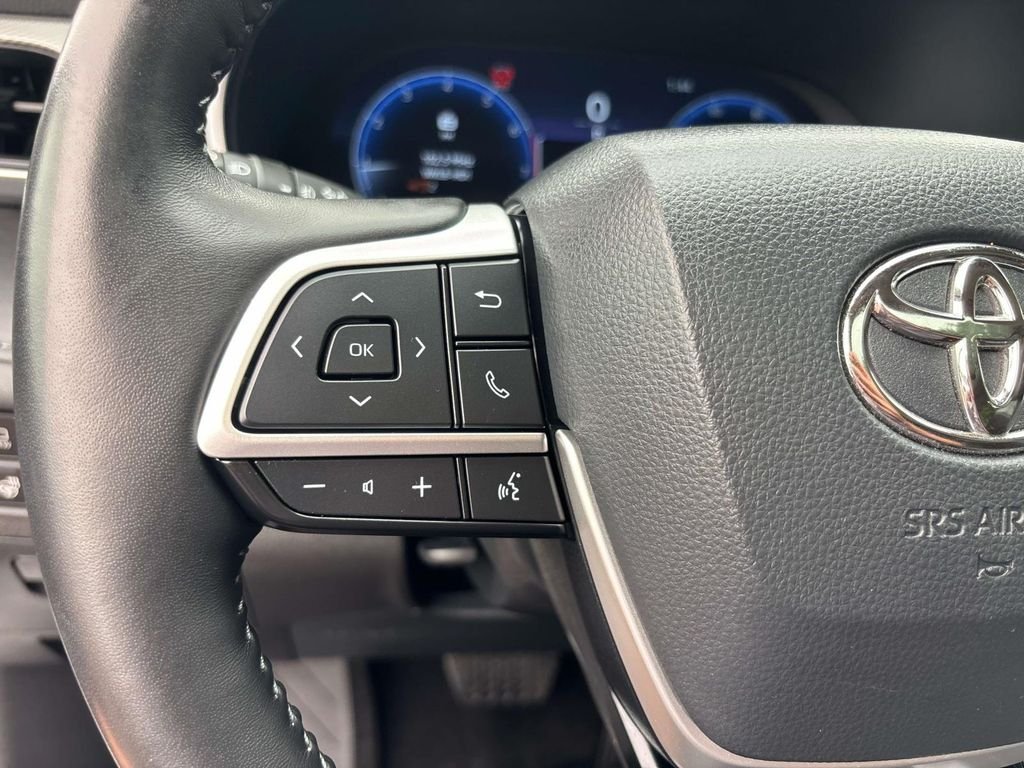 Used 2024 Beige Toyota Platinum image 24