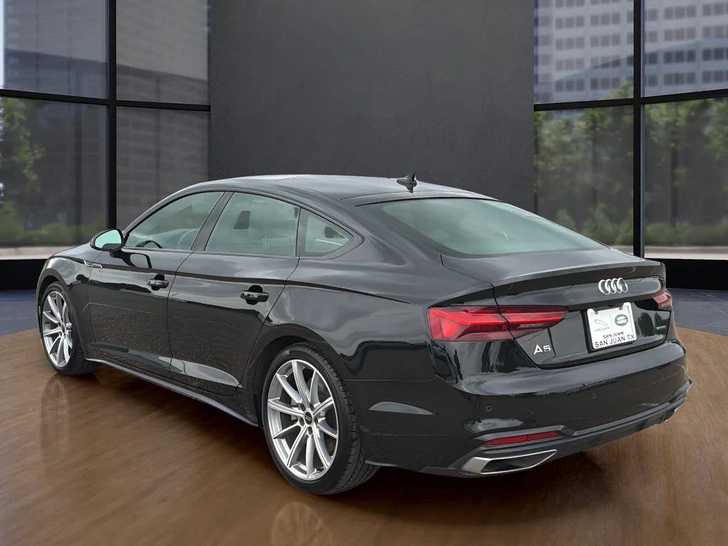 Used 2025 White Audi  image 15