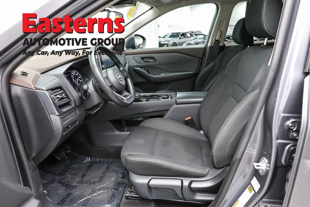 Used 2023 Gray Nissan S image 14