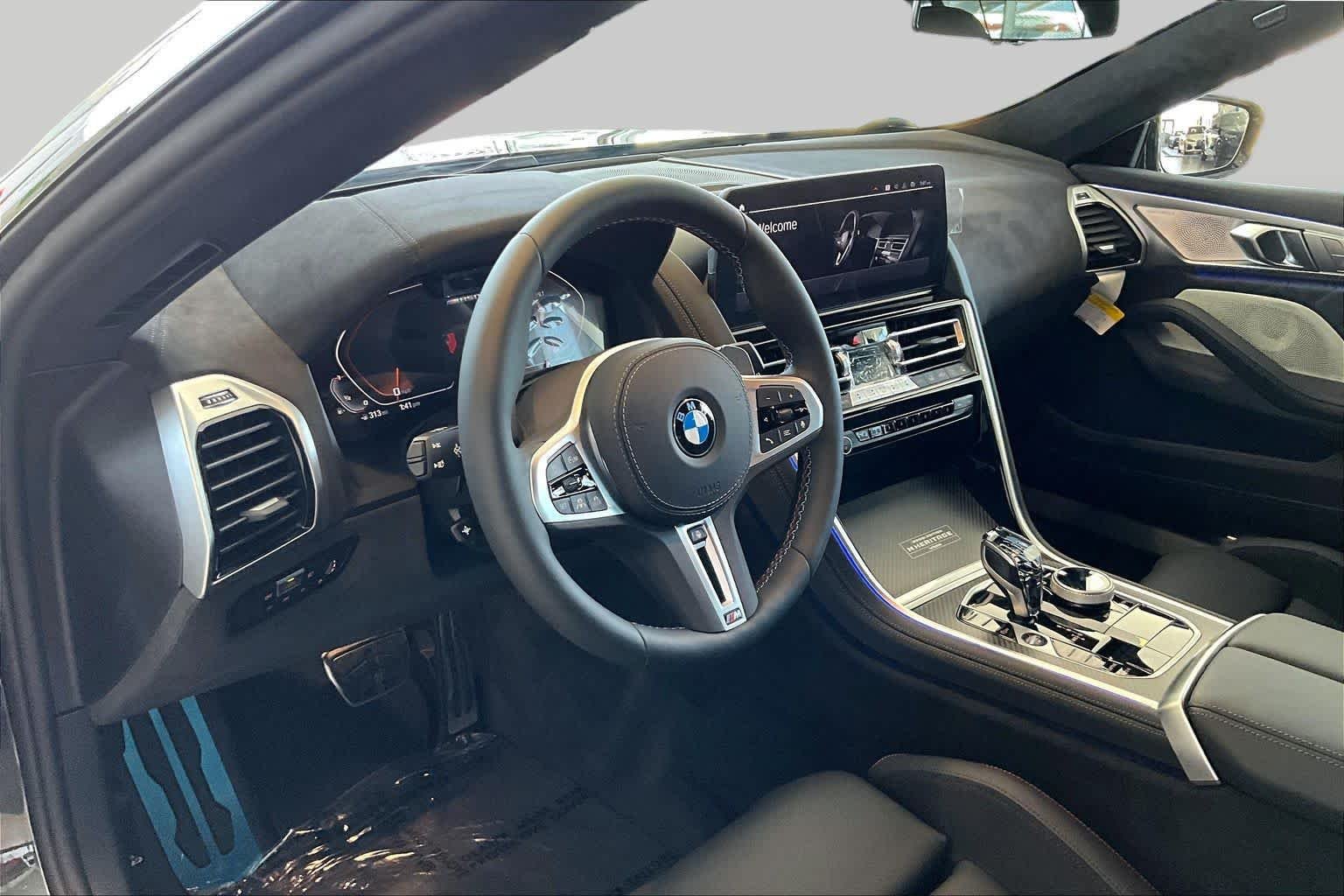 New 2026 Oxford Green Metallic BMW M850i image 8