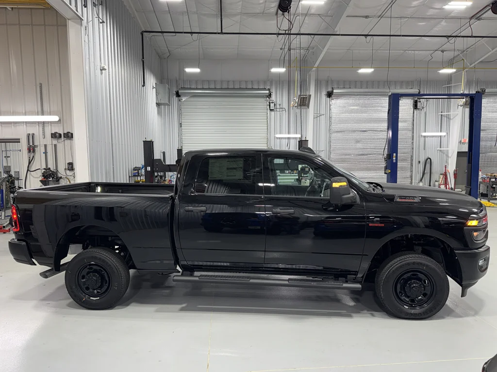 2025 RAM 2500 Tradesman - Photo 10