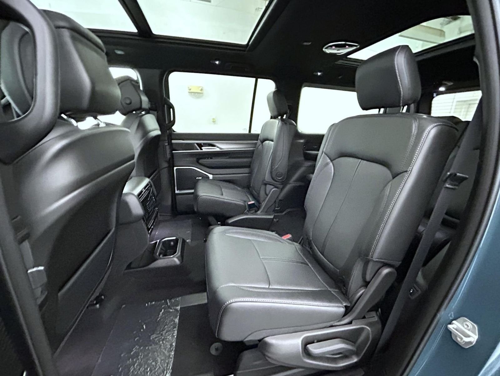 New 2026 Steel Blue Exterior Paint Jeep Upland image 21