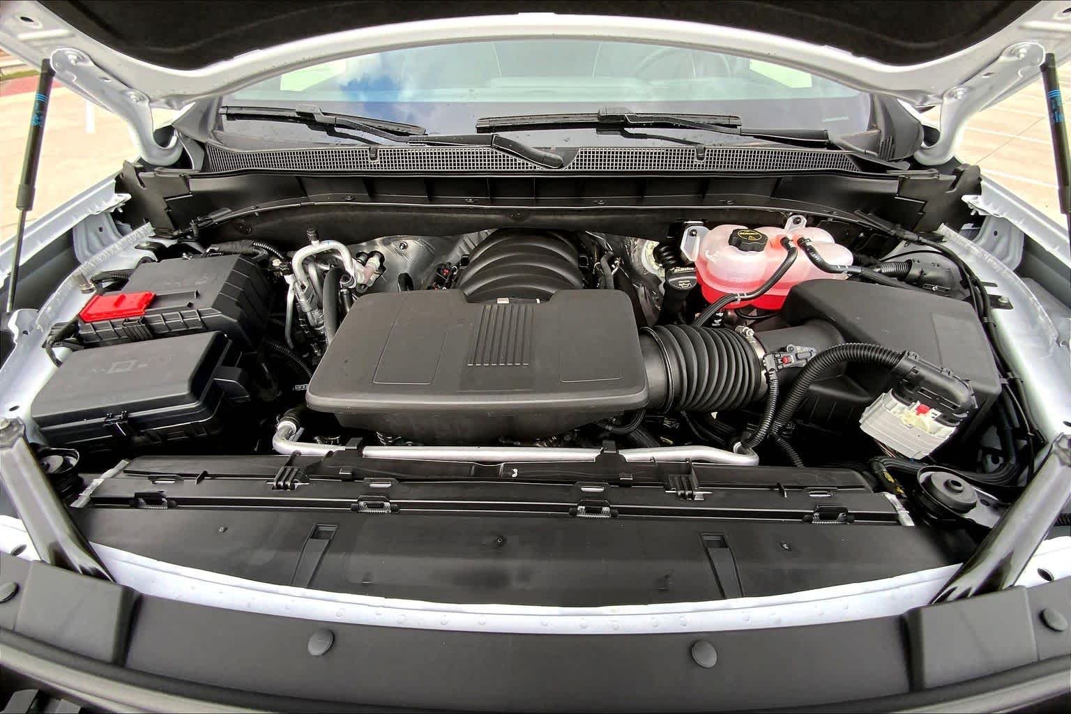 2026 Chevrolet Suburban Premier - Photo 16