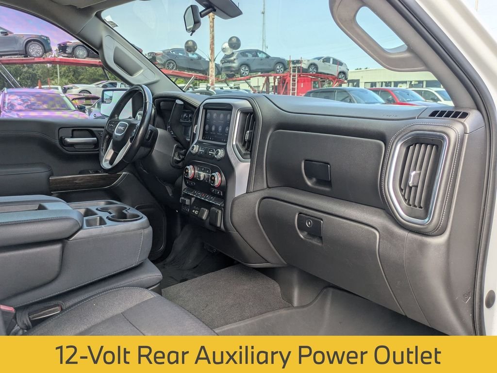 Used 2019 White GMC SLE image 28