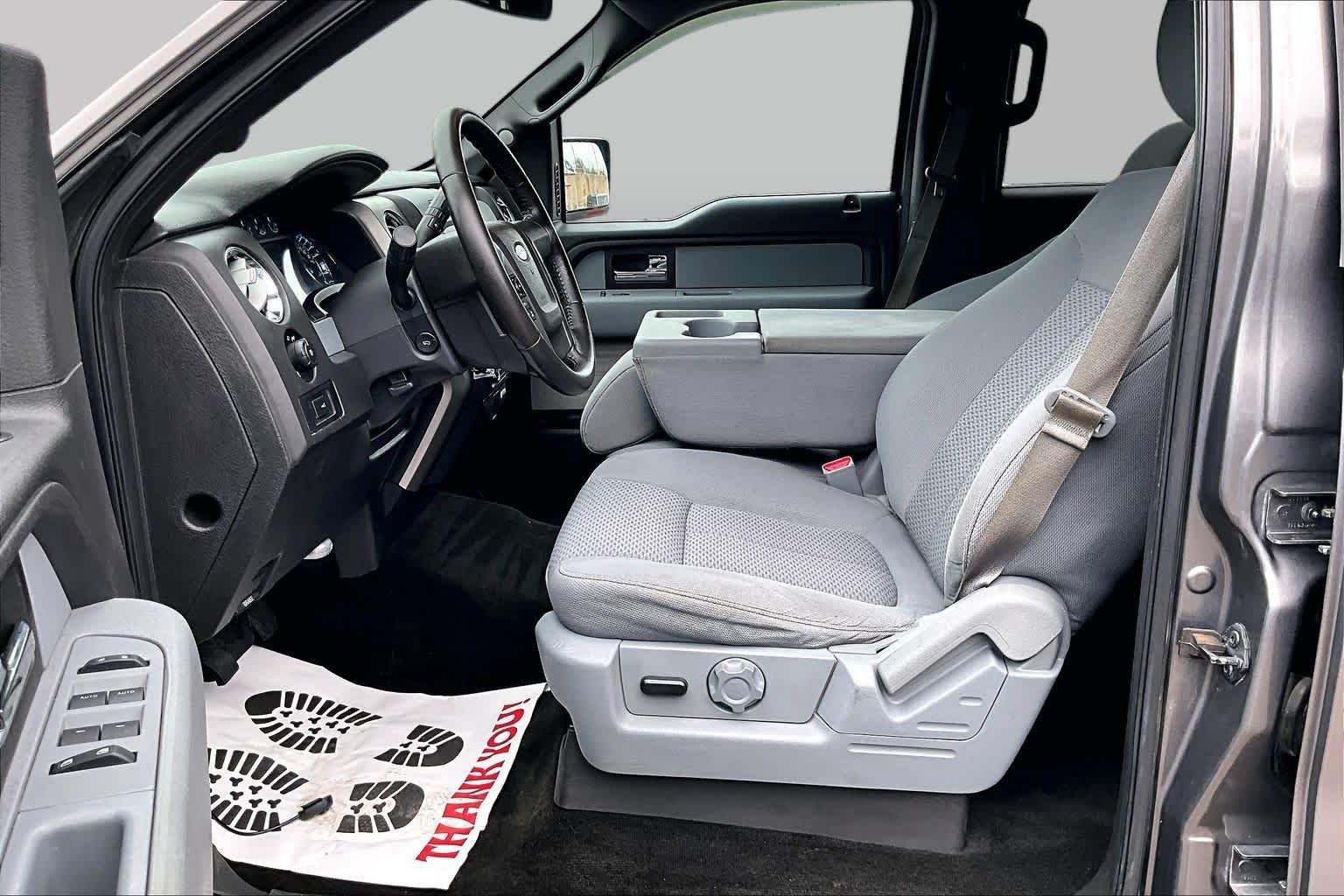 Used 2014 Sterling Gray Metallic Ford XLT image 8