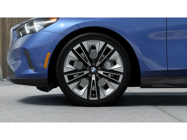New 2026 Phytonic Blue Metallic BMW 530i xDrive image 7
