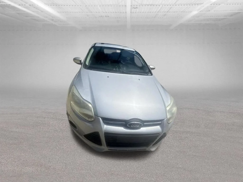 Used 2014 Silver Ford SE image 5