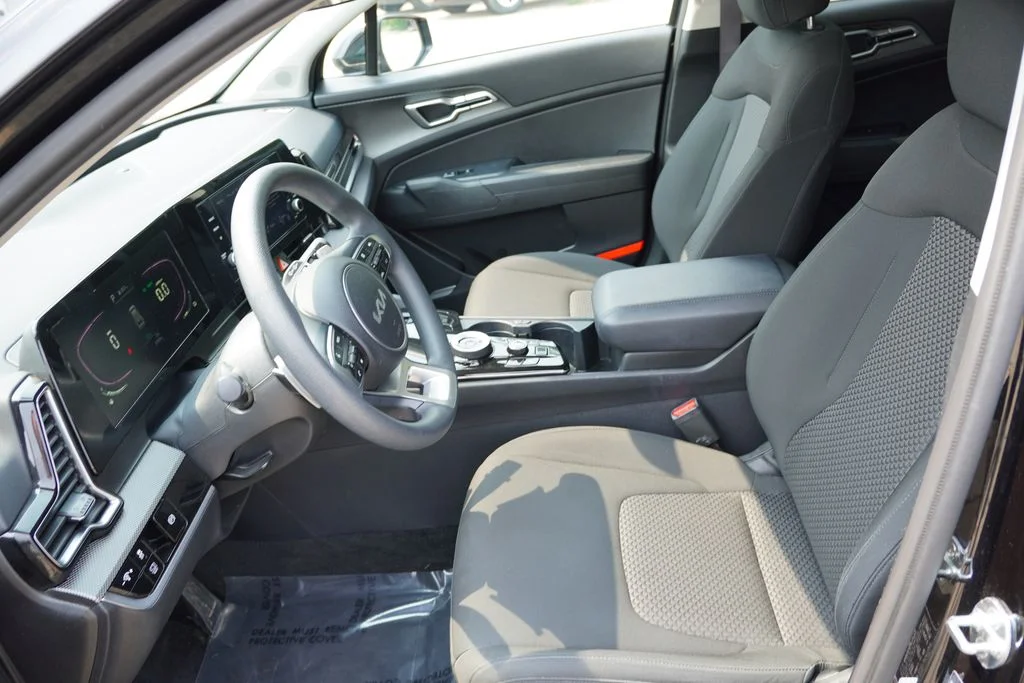 Certified Used 2023 Fusion Black Kia LX image 15