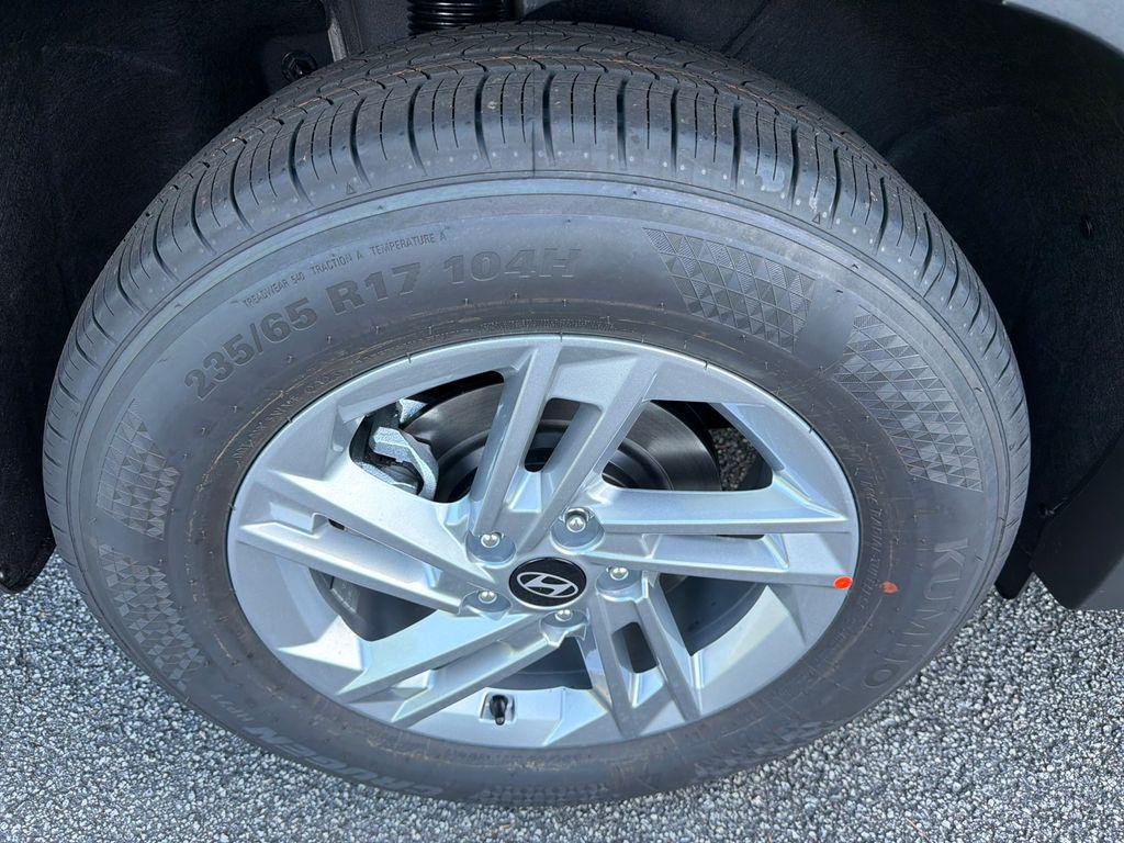 New 2026 Gray Hyundai SE FWD image 17