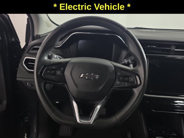 Used 2023 GRAY GHOST METALLIC Chevrolet LT image 13