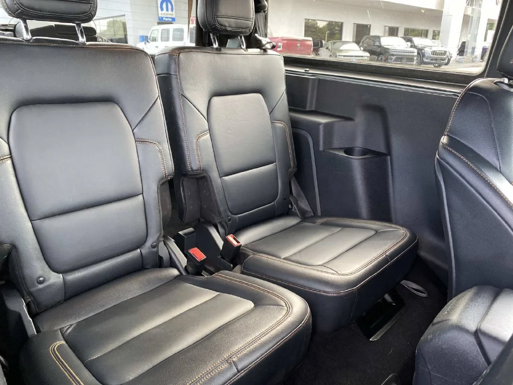 Used 2023 Gray Ford Badlands image 25