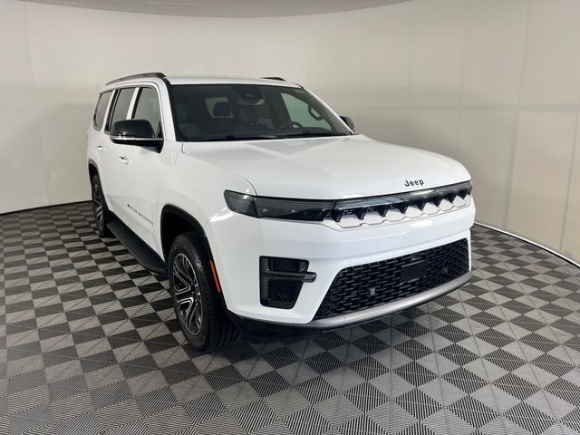 New 2026 Bright White Clear-Coat Exterior Paint Jeep  image 3