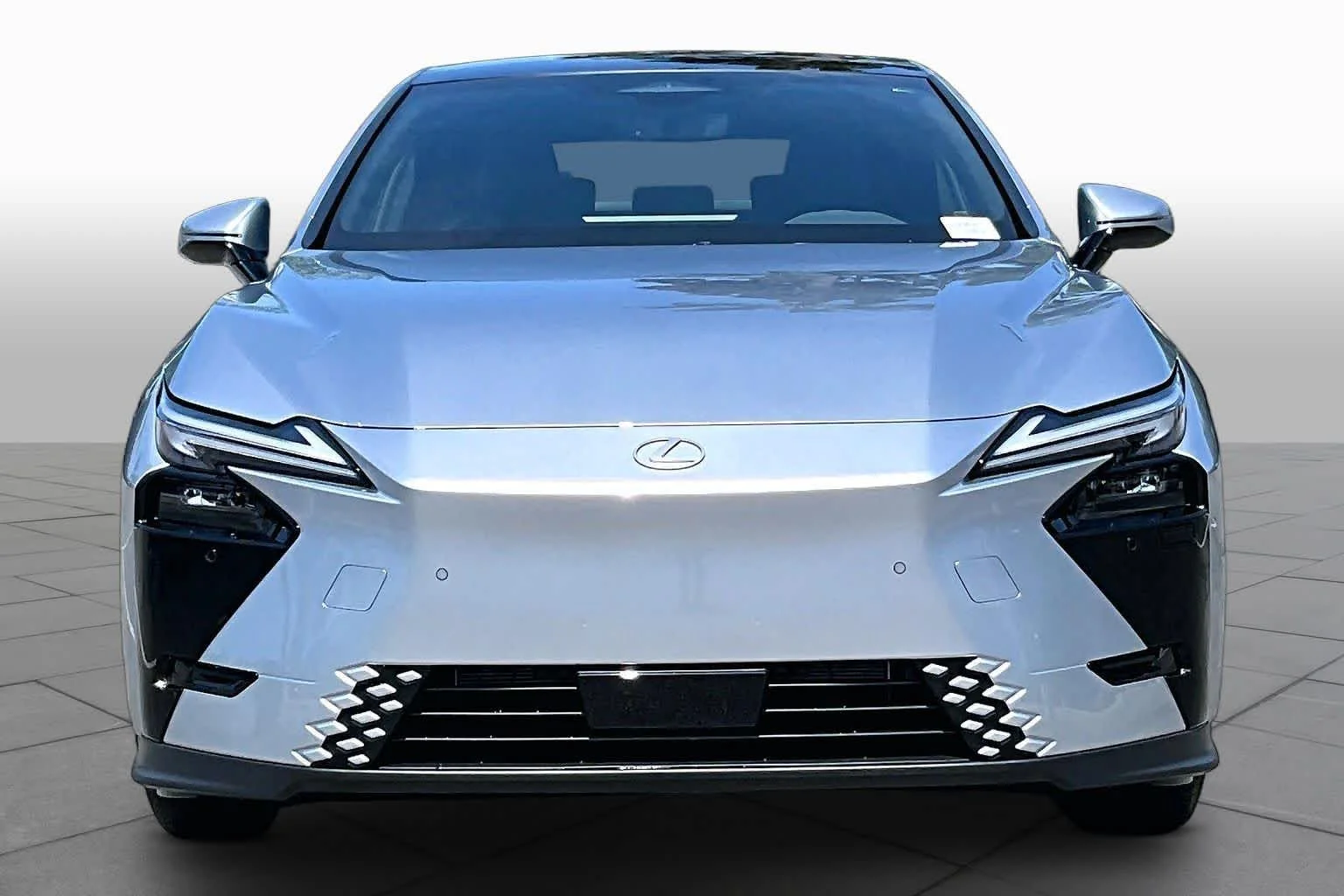 New 2026 Iridium Lexus PREMIUM image 3