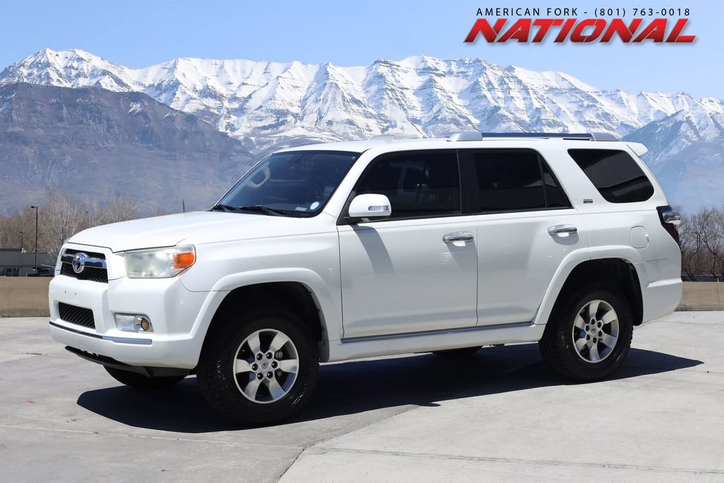Used 2013 Blizzard Pearl Toyota SR5 image 1