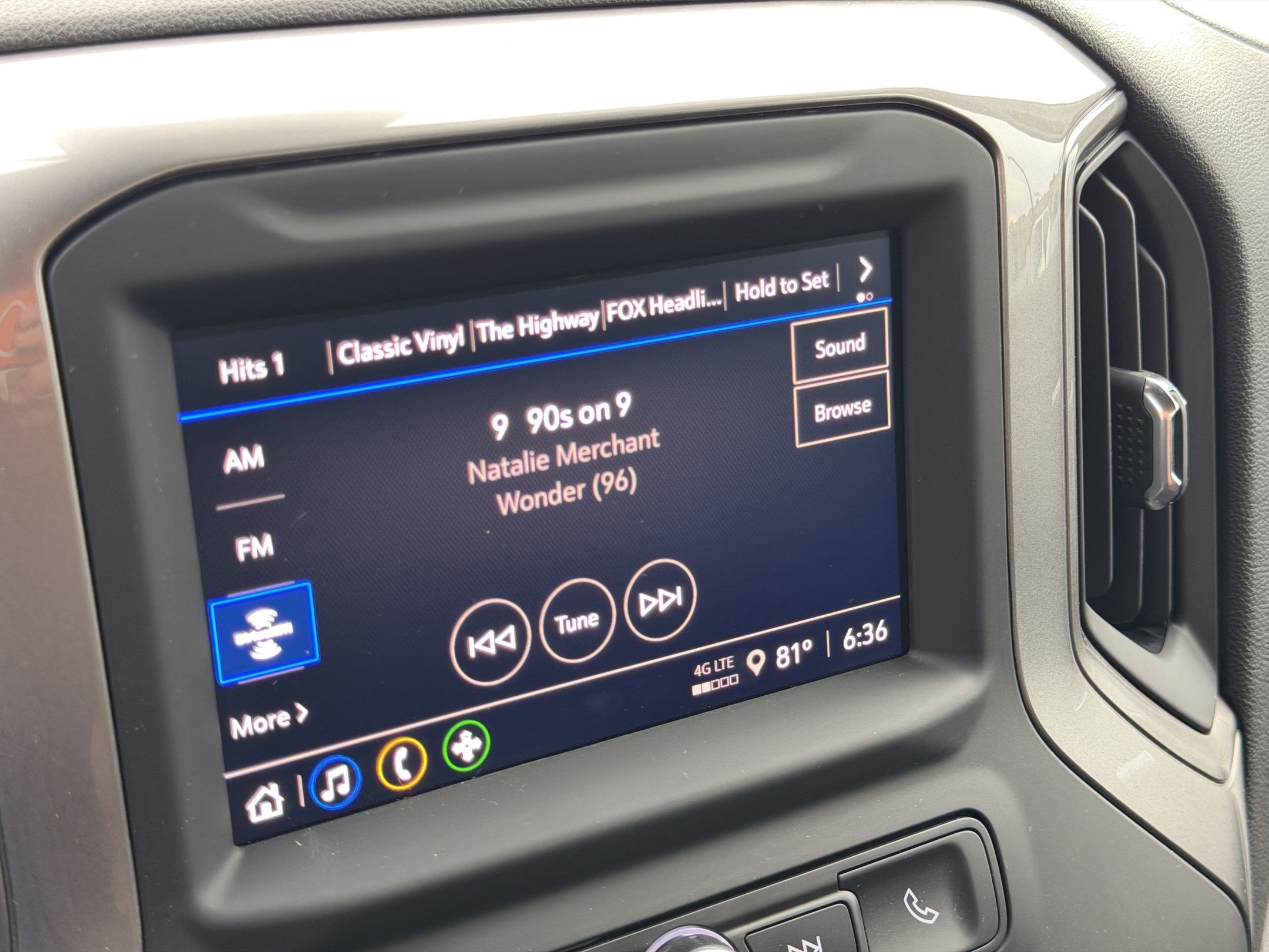 2024 GMC Sierra 1500 Pro - Photo 18