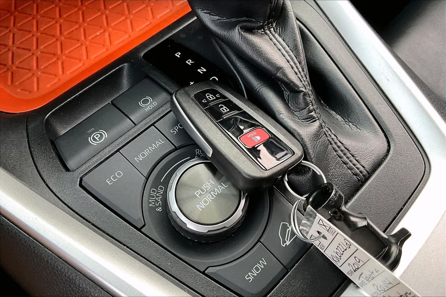 Used 2019 Ruby Flare Pearl Toyota Adventure image 15