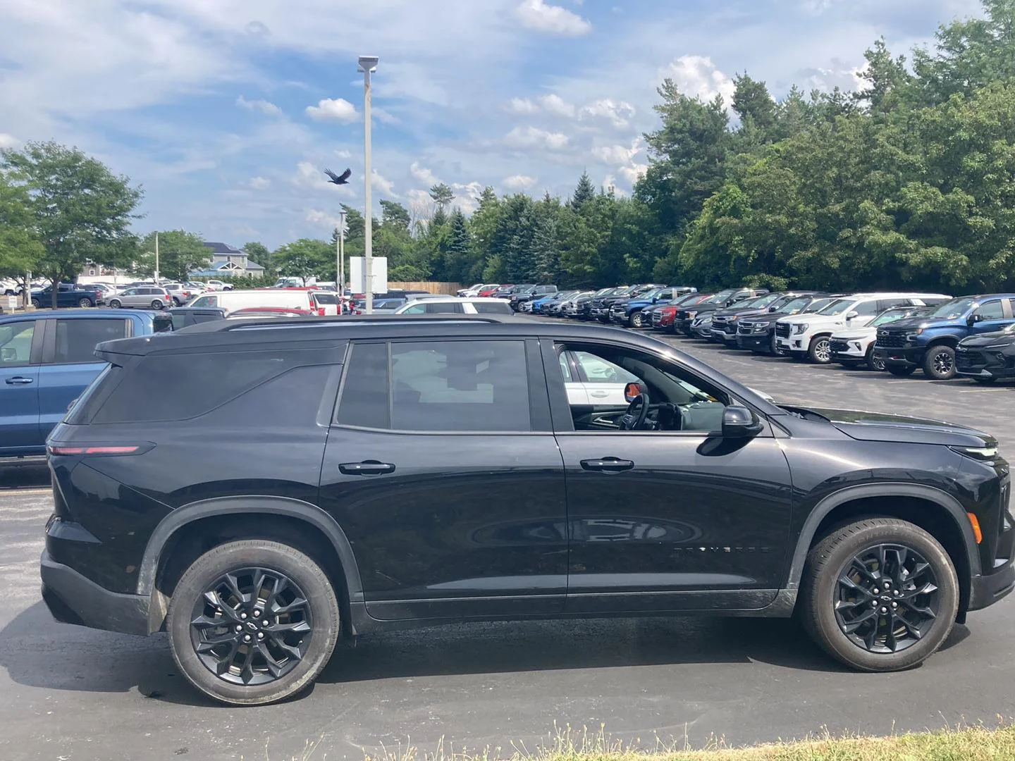 Used 2025 Mosaic Black Metallic Chevrolet AWD LT image 8