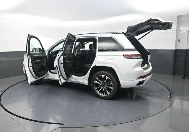Used 2023 White Jeep Overland 4xe image 35