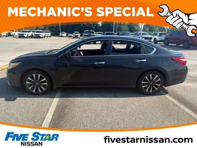 Used 2017 Blue Nissan 2.5 SV image 16
