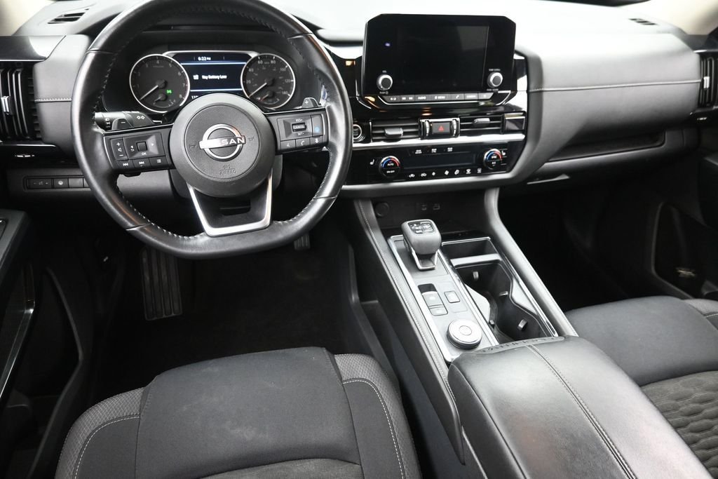 Used 2023 Black Nissan SV image 17