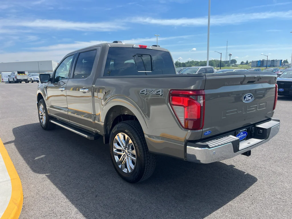 New 2026 Marsh Gray Ford XLT image 7