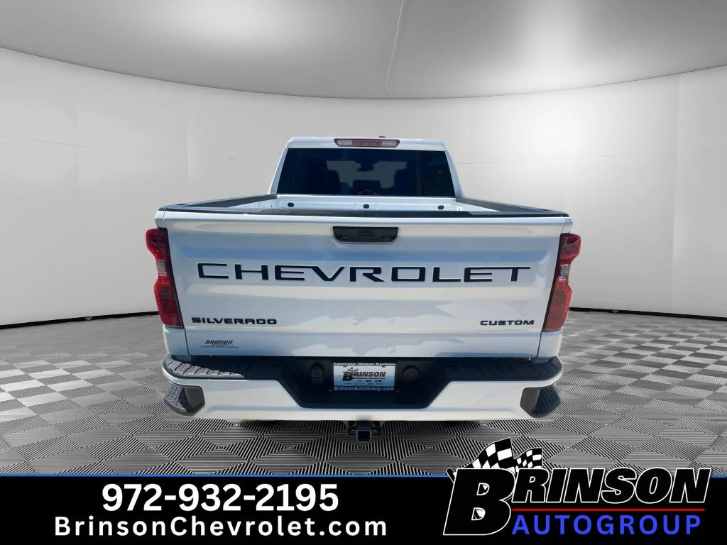 New 2026 Summit White Chevrolet Custom image 8
