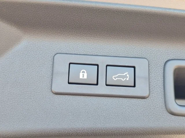 Used 2025 Silver Subaru Limited image 36