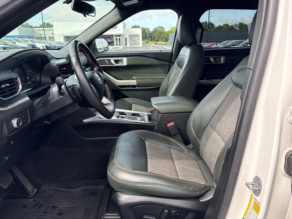 Used 2022 White Ford Timberline image 12