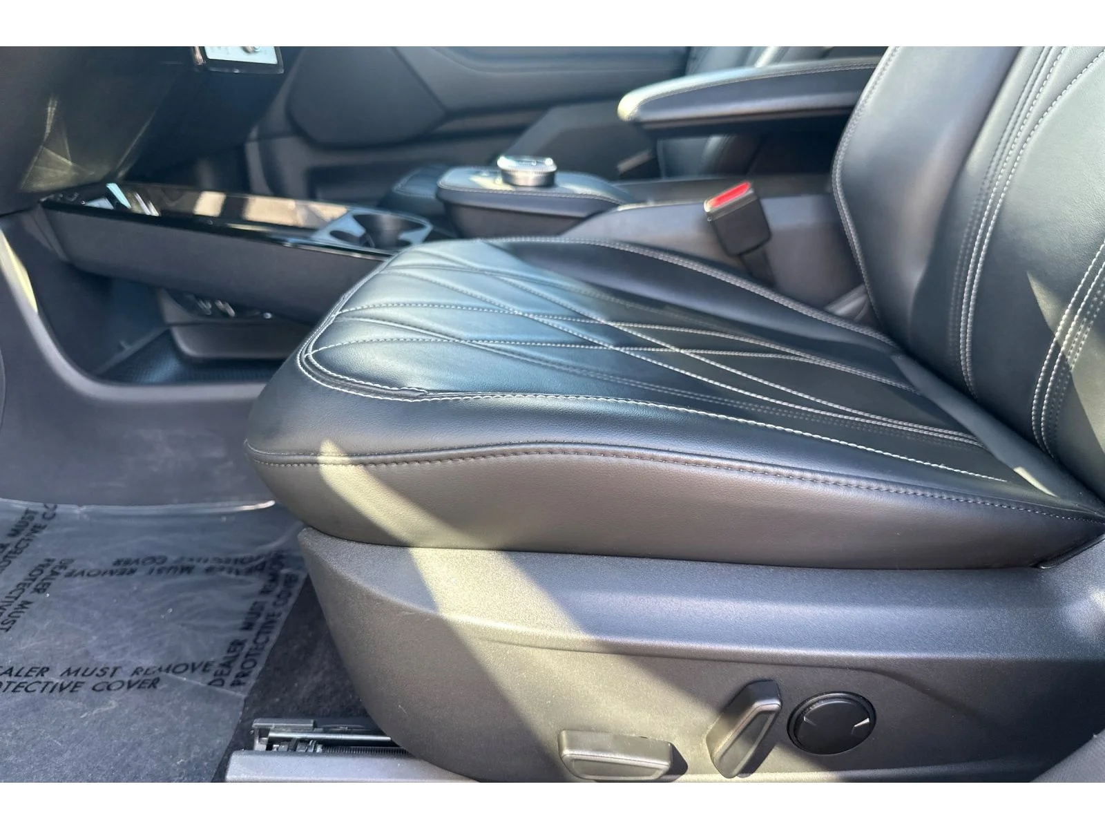 Used 2023 Carbonized Gray Metallic Ford Select image 13