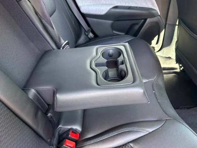 Used 2025 Red Jeep Latitude image 17