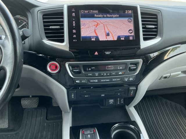Used 2017 Black Honda Touring image 15