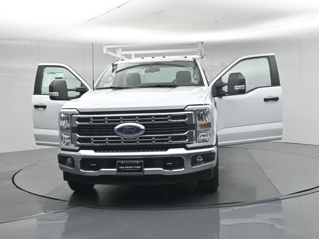 New 2026 Oxford White Ford XL image 33