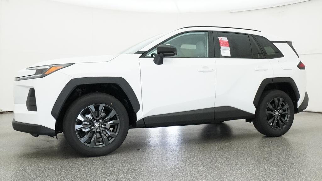 New 2026 Ice Cap Toyota XLE Premium image 18
