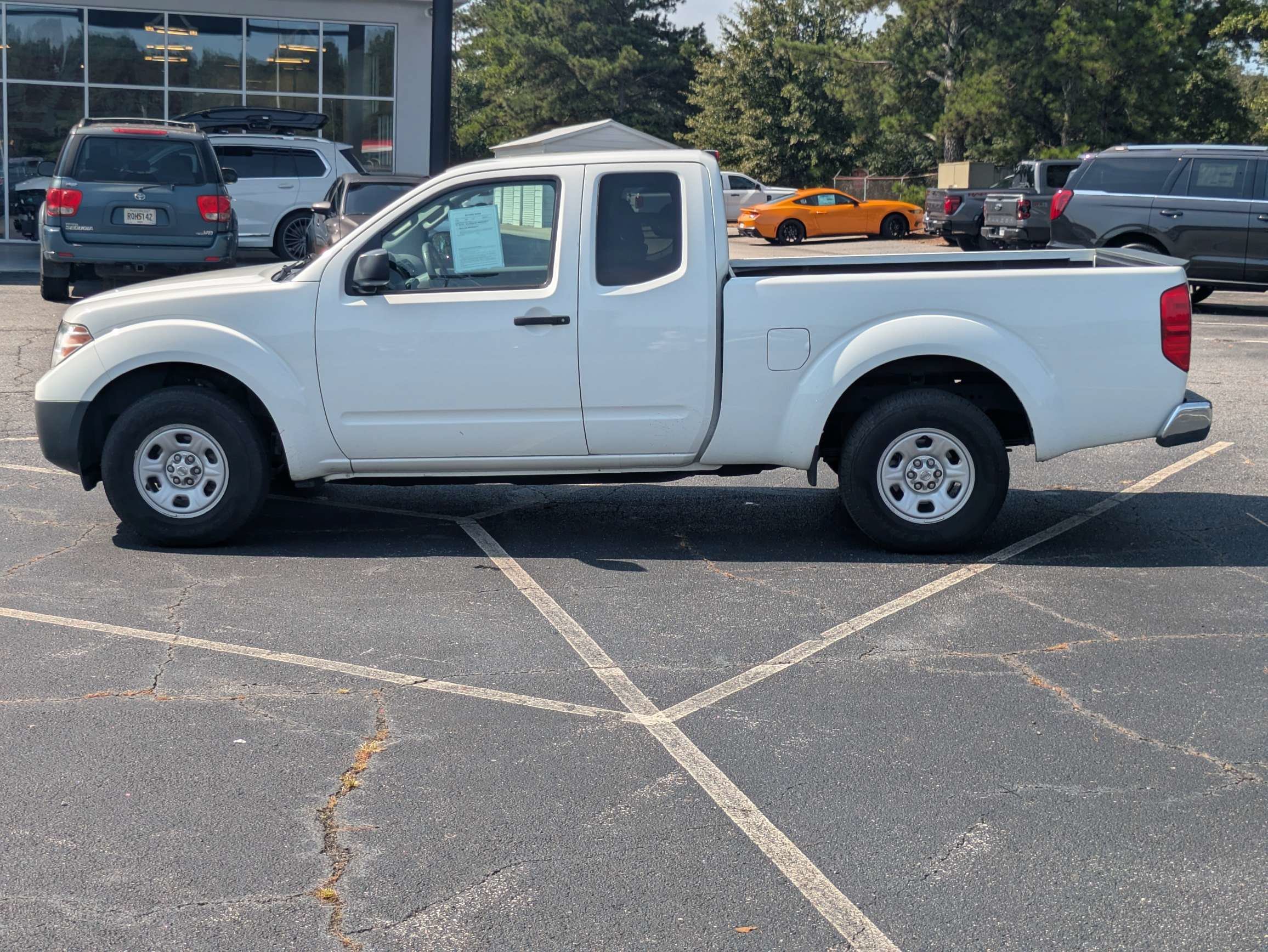 Used 2013 White Nissan S image 6