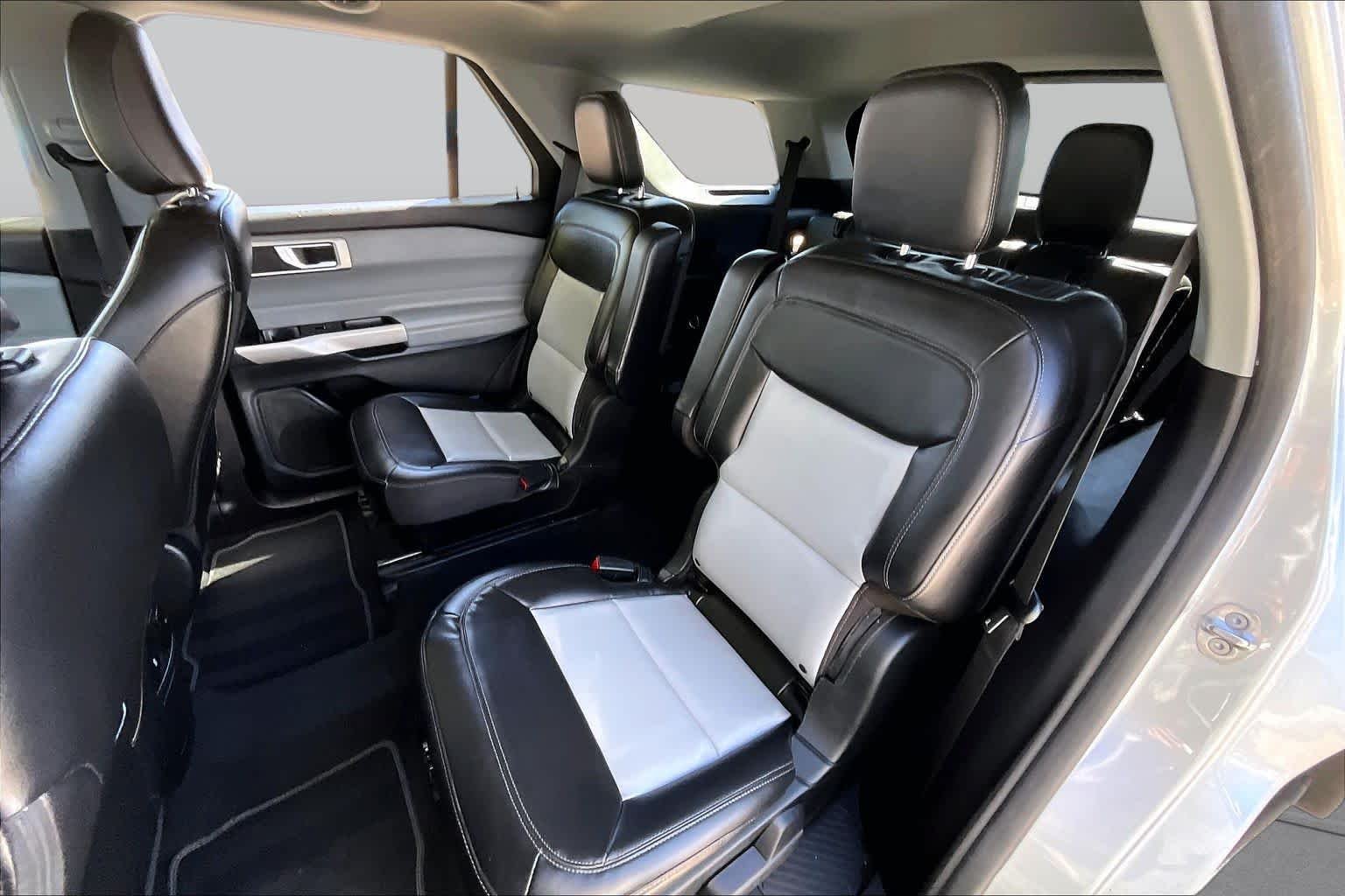 Used 2022 Iconic Silver Ford XLT image 20