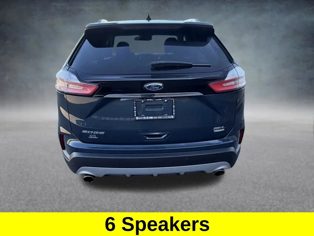 Used 2019 Green Ford SEL image 4