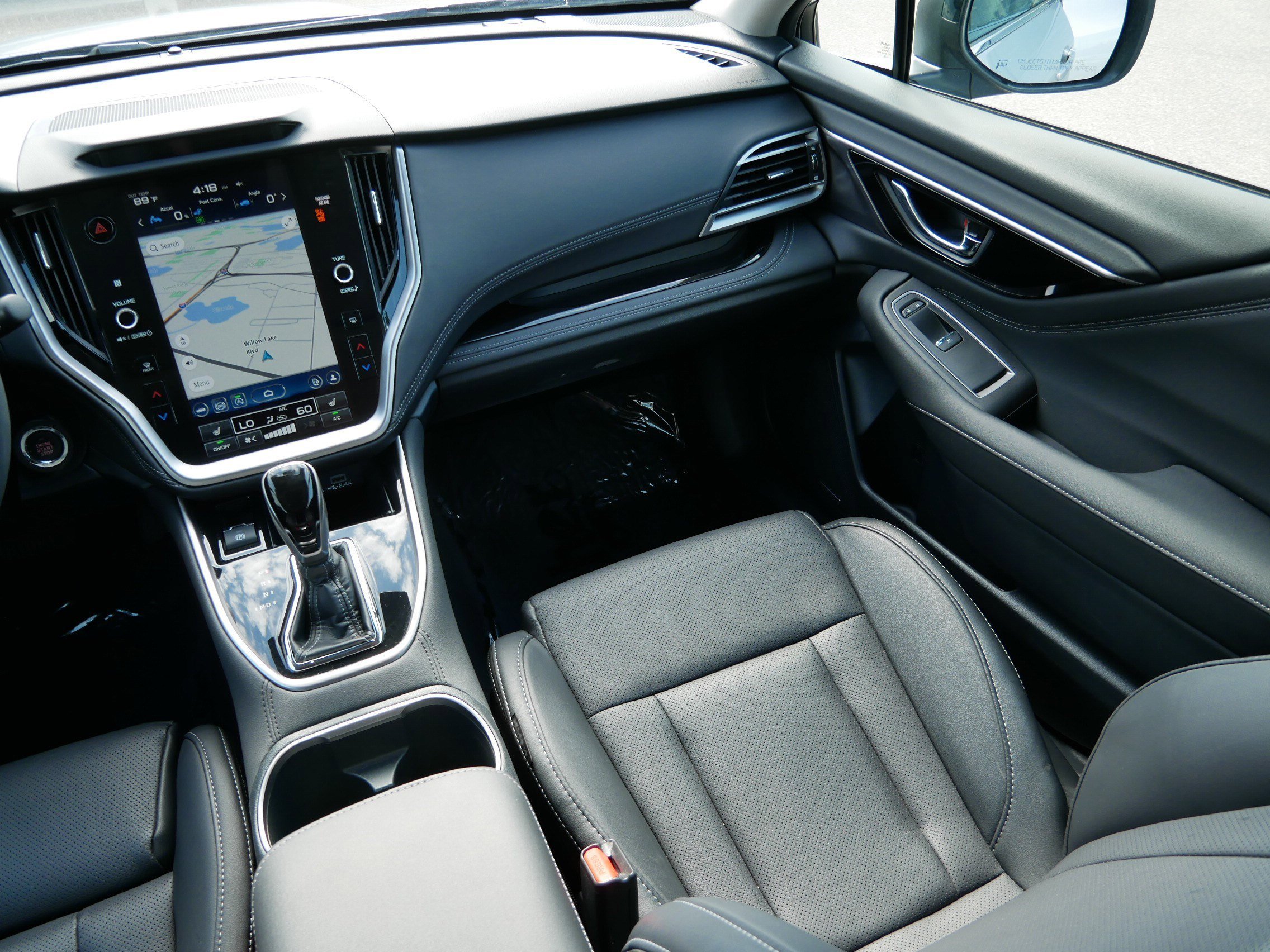 Used 2024 Ice Silver Metallic Subaru Limited image 11