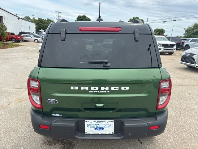 Certified Used 2025 Eruption Green Metallic Ford Outer Banks image 7